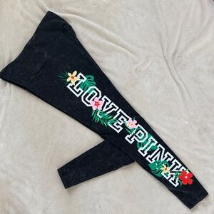 VS Pink Leggings 🌺